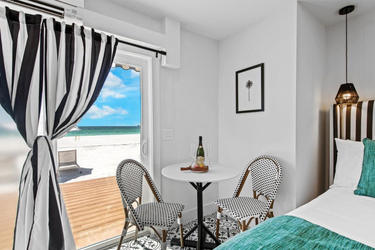 Seaside At Anna Maria Island Inn Bradenton Beach Exterior photo